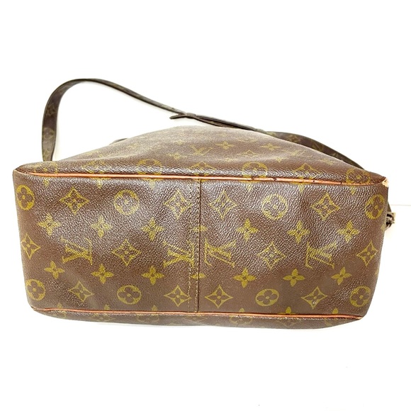 Louis Vuitton Messenger Bag 💯 Authentic! - Picture 5 of 16
